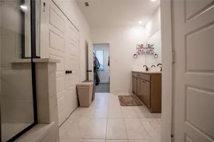 2608 La Cala Dr, Grand Prairie, TX 75054 - Photo 17