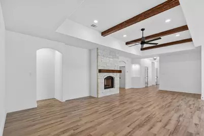 1210 Harvard Street, River Oaks, TX 76114 - Photo 9