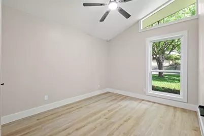 10528 Swallow Lane, Dallas, TX 75218 - Photo 11