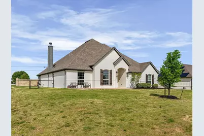 1515 Horseshoe Court, Justin, TX 76247 - Photo 3