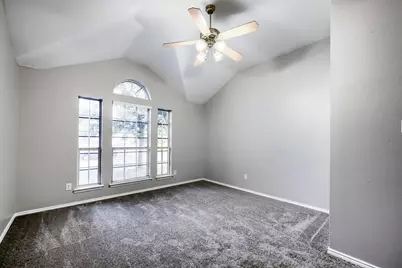915 Hidden Oaks Drive, Burleson, TX 76028 - Photo 21
