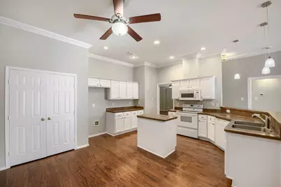 915 Hidden Oaks Drive, Burleson, TX 76028 - Photo 13
