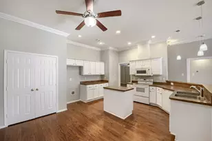 915 Hidden Oaks Dr, Burleson, TX 76028 - Photo 13