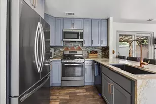 8323 Southmeadow Cir, Dallas, TX 75231 - Photo 9