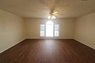 9100 Cranwell Ct, Fort Worth, TX 76134 - Photo 19