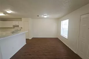 9100 Cranwell Ct, Fort Worth, TX 76134 - Photo 9