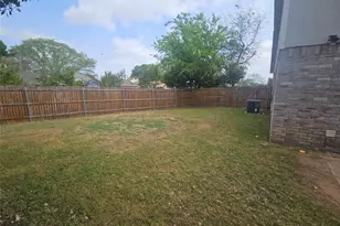 9100 Cranwell Ct, Fort Worth, TX 76134 - Photo 23