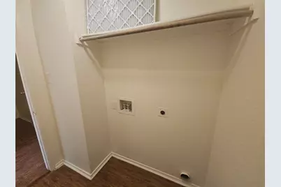 9100 Cranwell Court, Fort Worth, TX 76134 - Photo 11