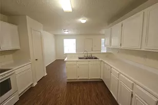 9100 Cranwell Ct, Fort Worth, TX 76134 - Photo 13