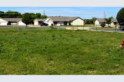 208 Preston Circle, Mabank, TX 75147 - Photo 1