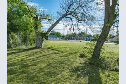 105 Wyatt Street, Waxahachie, TX 75165 - Photo 23