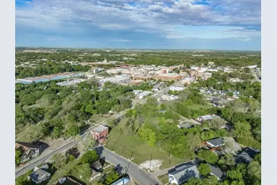 105 Wyatt Street, Waxahachie, TX 75165 - Photo 9