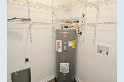 6908 Sunflower Circle N, Fort Worth, TX 76120 - Photo 19