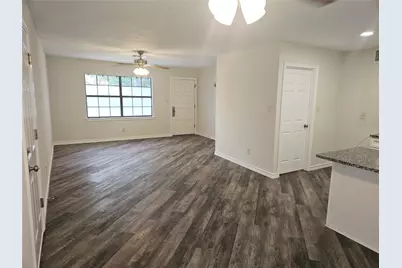 6908 Sunflower Circle N, Fort Worth, TX 76120 - Photo 3