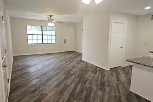 6908 Sunflower Cir N, Fort Worth, TX 76120 - Photo 3
