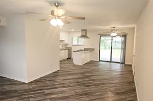 6908 Sunflower Cir N, Fort Worth, TX 76120 - Photo 3