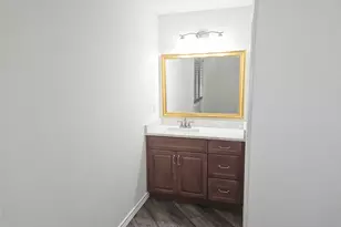 6908 Sunflower Cir N, Fort Worth, TX 76120 - Photo 9