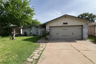 12120 Bishop Dr, Balch Springs, TX 75180 - Photo 3