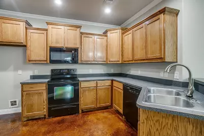212 W 1st Street, Weatherford, TX 76086 - Photo 15