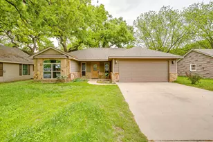 212 W 1st St, Weatherford, TX 76086 - Photo 1