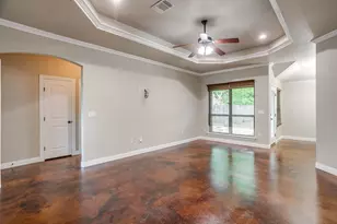 212 W 1st St, Weatherford, TX 76086 - Photo 9