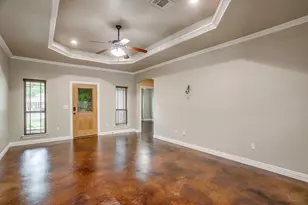 212 W 1st St, Weatherford, TX 76086 - Photo 5