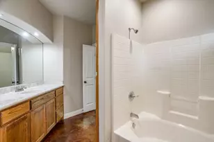 212 W 1st St, Weatherford, TX 76086 - Photo 29