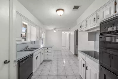 2301 Claridge Circle, Plano, TX 75075 - Photo 15