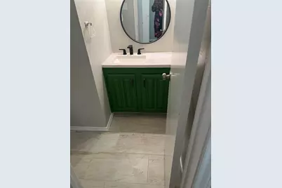 6028 Stoneybrook Drive, Fort Worth, TX 76112 - Photo 5