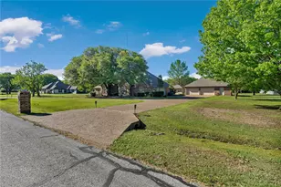 7247 Somerset Ln, Aubrey, TX 76227 - Photo 5
