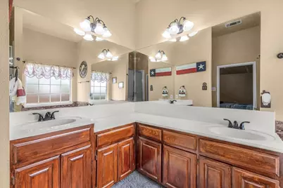 8704 Saranac Trail, Fort Worth, TX 76118 - Photo 13