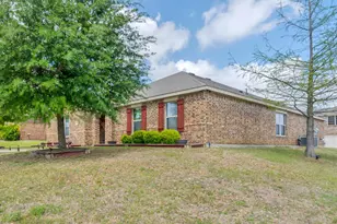 753 Snowy Orchid Ln, DeSoto, TX 75115 - Photo 3