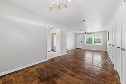 1308 Rose Avenue, Cleburne, TX 76033 - Photo 11