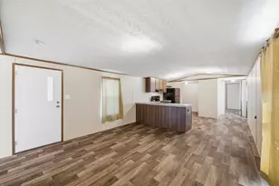 205 E Park St, Frost, TX 76641 - Photo 7