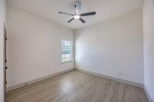 820 Glen Garden, Fort Worth, TX 76104 - Photo 19