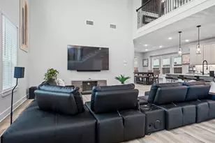 1004 Goldenrod Dr, Crowley, TX 76036 - Photo 5