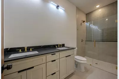 816 Glen Garden, Fort Worth, TX 76104 - Photo 13