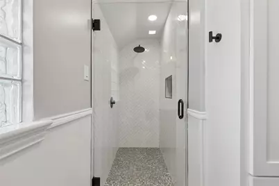 7439 Stonecrest Drive, Dallas, TX 75254 - Photo 35