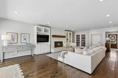 7439 Stonecrest Drive, Dallas, TX 75254 - Photo 11