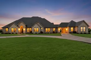 107 Fairway Parks Dr, Corsicana, TX 75110 - Photo 1