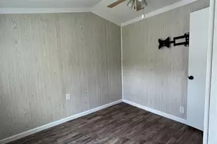 433 Capricorn Dr, Granbury, TX 76049 - Photo 31