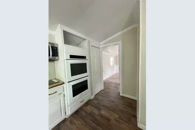 433 Capricorn Drive, Granbury, TX 76049 - Photo 15