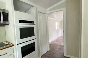 433 Capricorn Dr, Granbury, TX 76049 - Photo 15