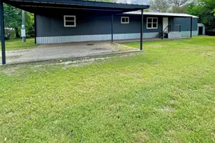 433 Capricorn Dr, Granbury, TX 76049 - Photo 1