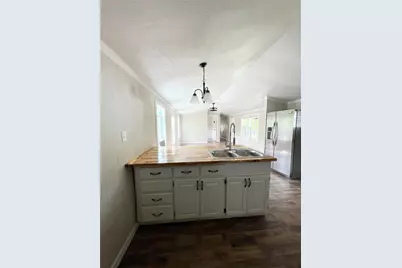 433 Capricorn Drive, Granbury, TX 76049 - Photo 11