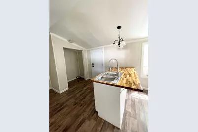 433 Capricorn Drive, Granbury, TX 76049 - Photo 13