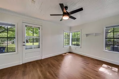 544 NW King Street, Burleson, TX 76028 - Photo 19