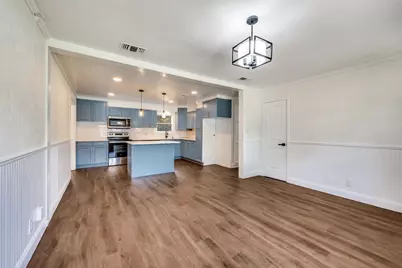 544 NW King Street, Burleson, TX 76028 - Photo 11