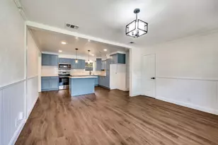 544 NW King St, Burleson, TX 76028 - Photo 11