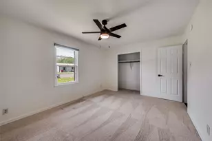 544 NW King St, Burleson, TX 76028 - Photo 25